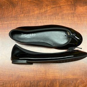 Repetto black patent ballerina flats